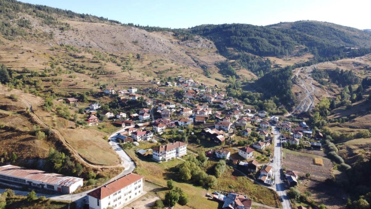 Къща За Гости Романс Yagodina Bagian luar foto