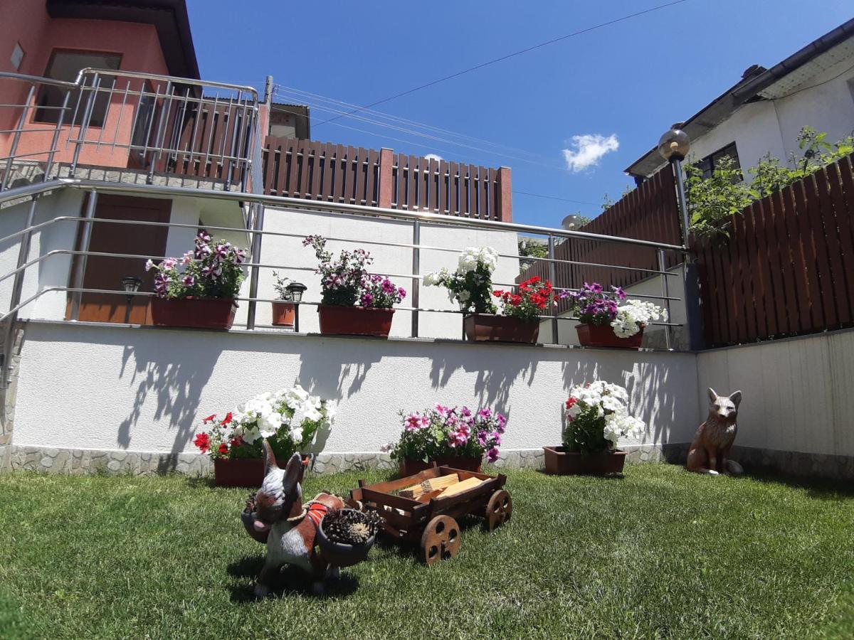 Къща За Гости Романс Yagodina Bagian luar foto